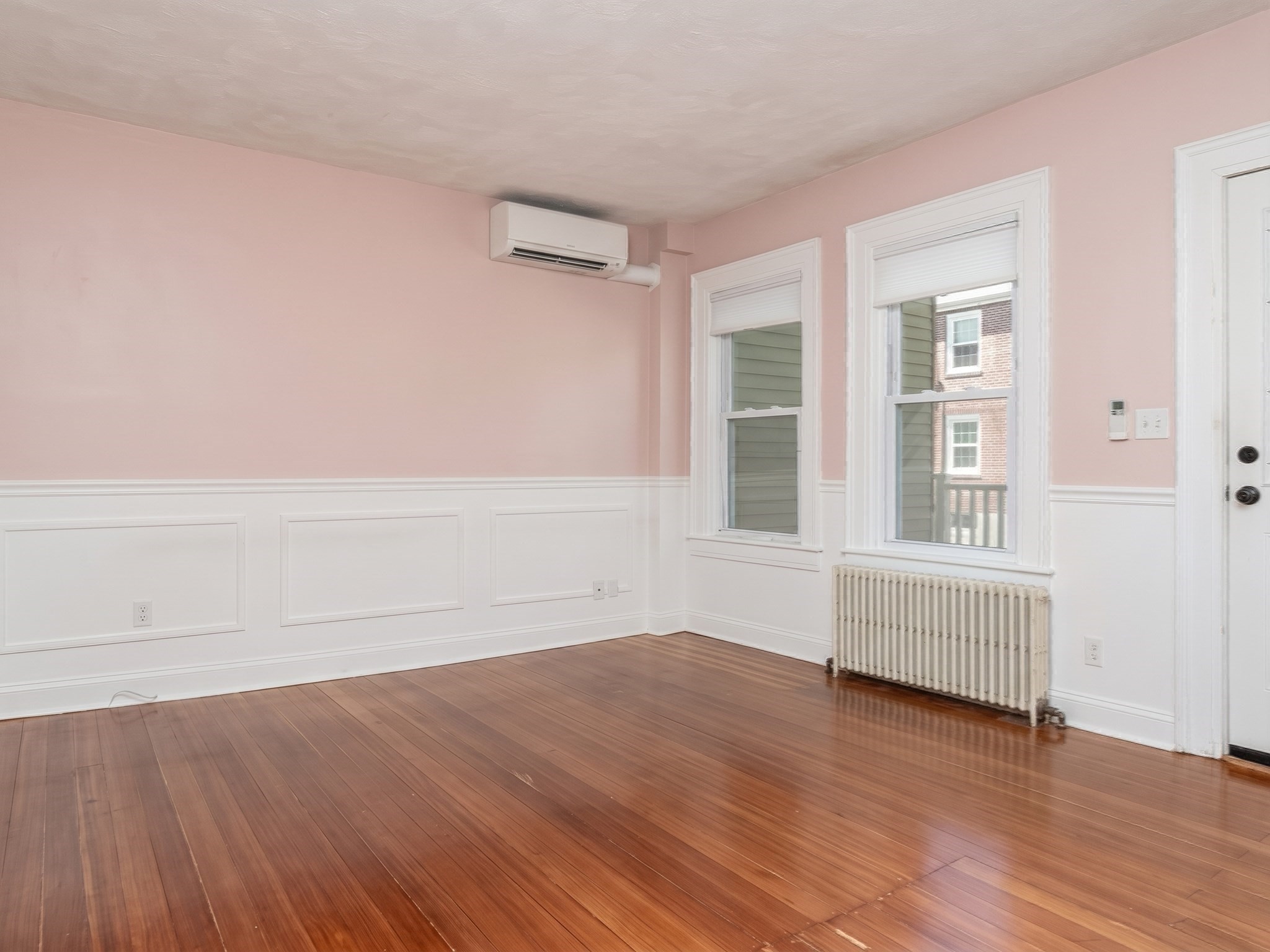 33 Vine St # 2
