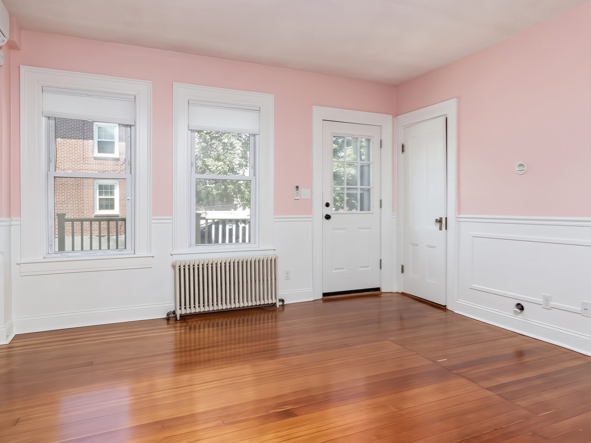 33 Vine St # 2