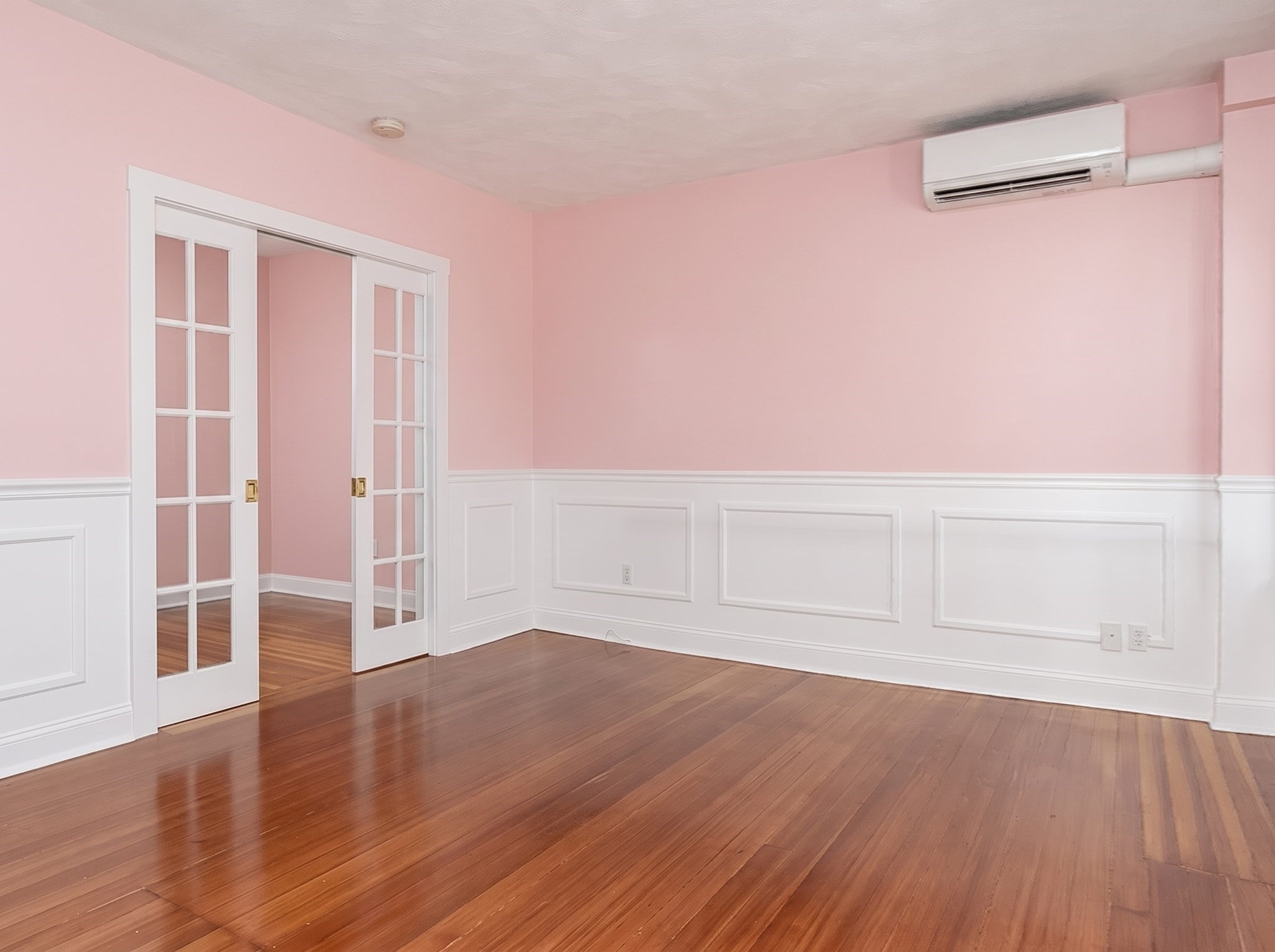 33 Vine St # 2