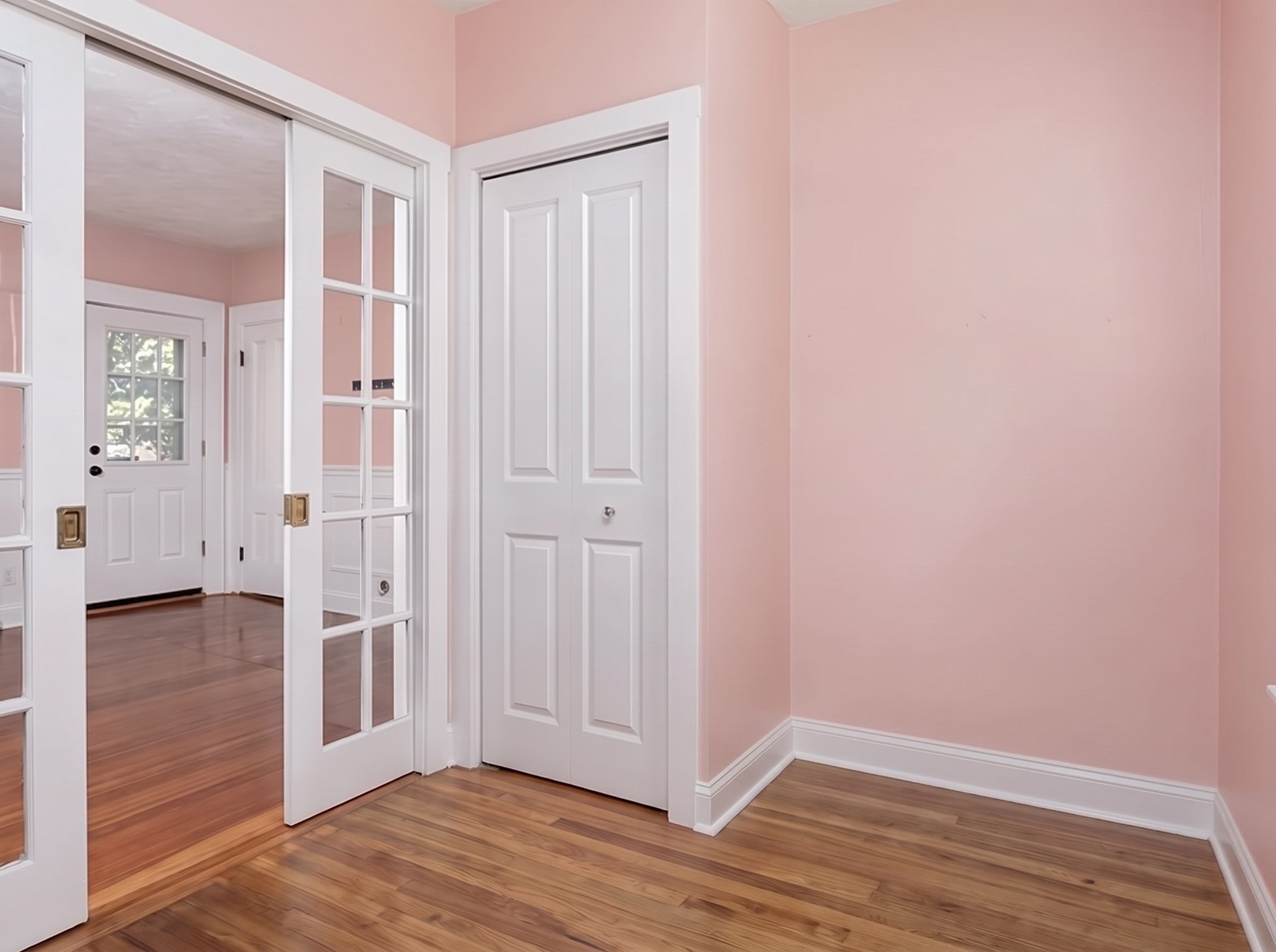 33 Vine St # 2