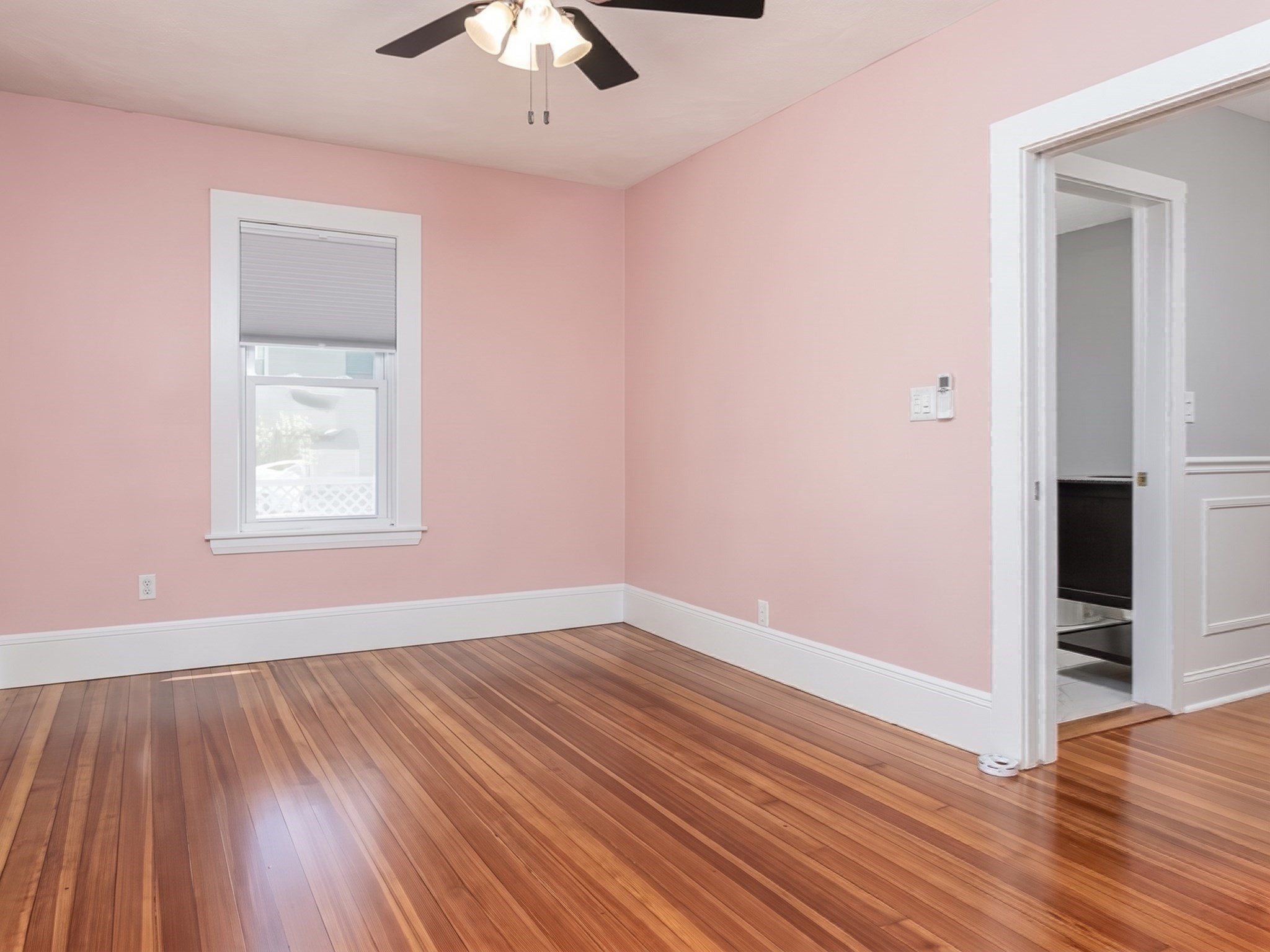 33 Vine St # 2