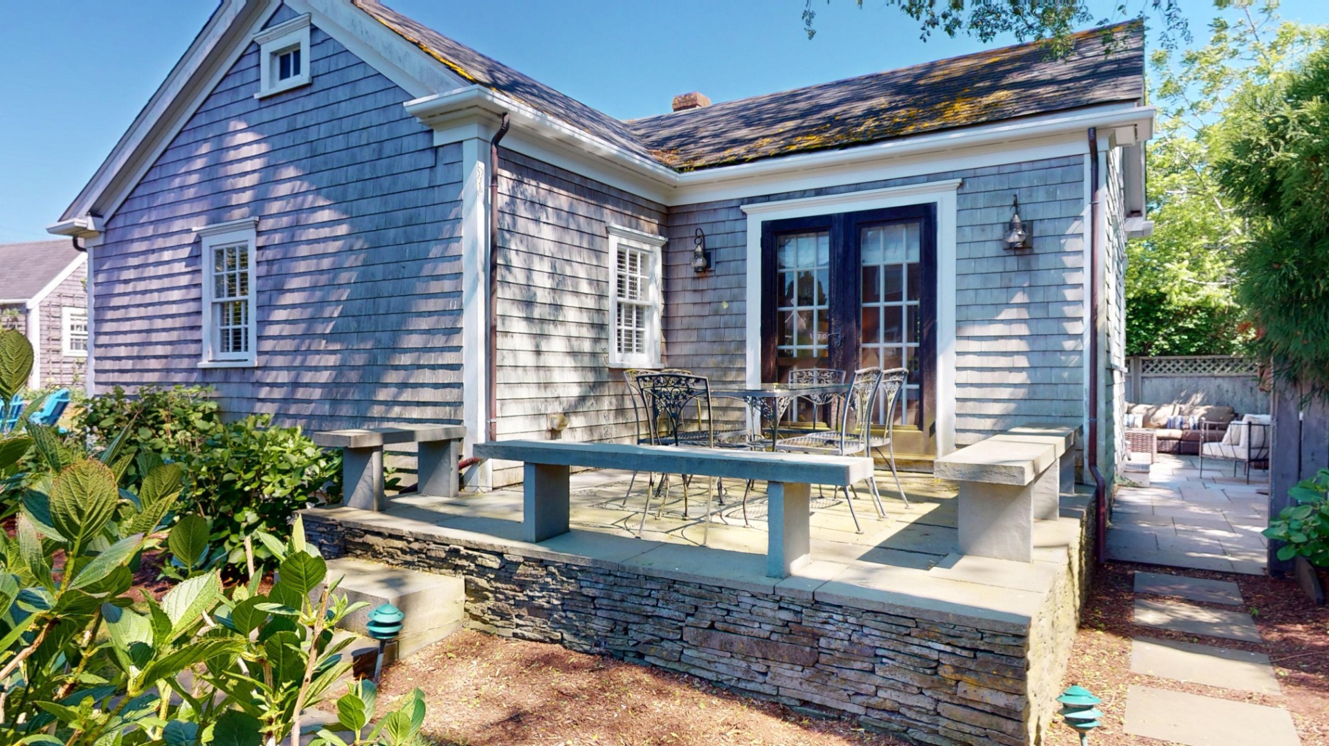 109 Orange St