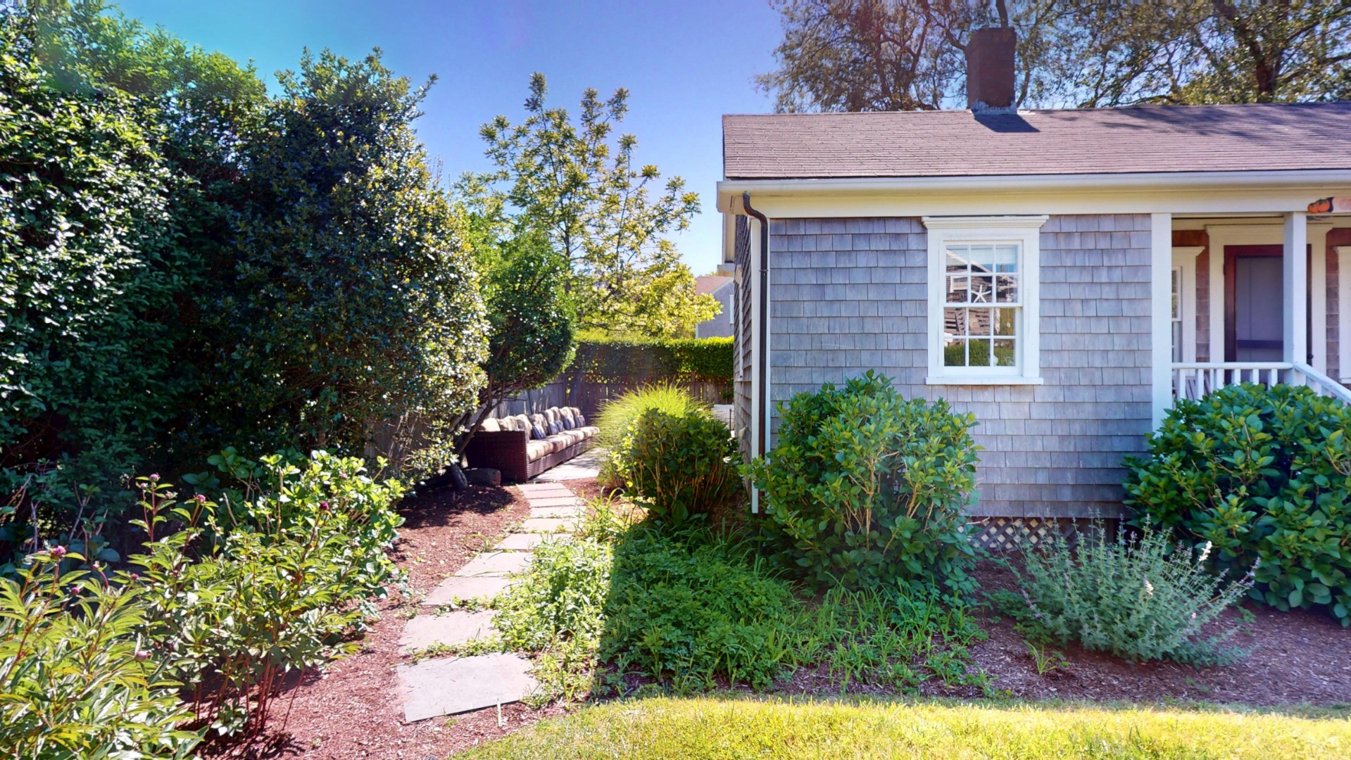 109 Orange St