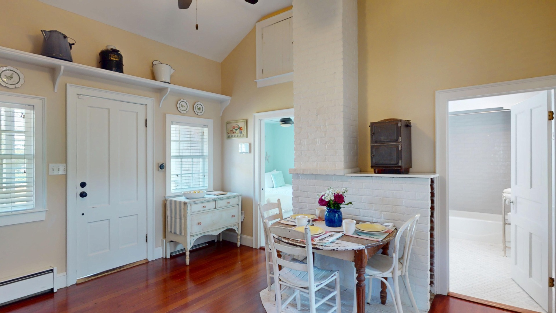 109 Orange St