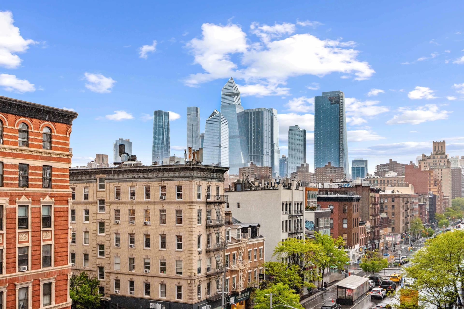 270 W 17TH Street 5J