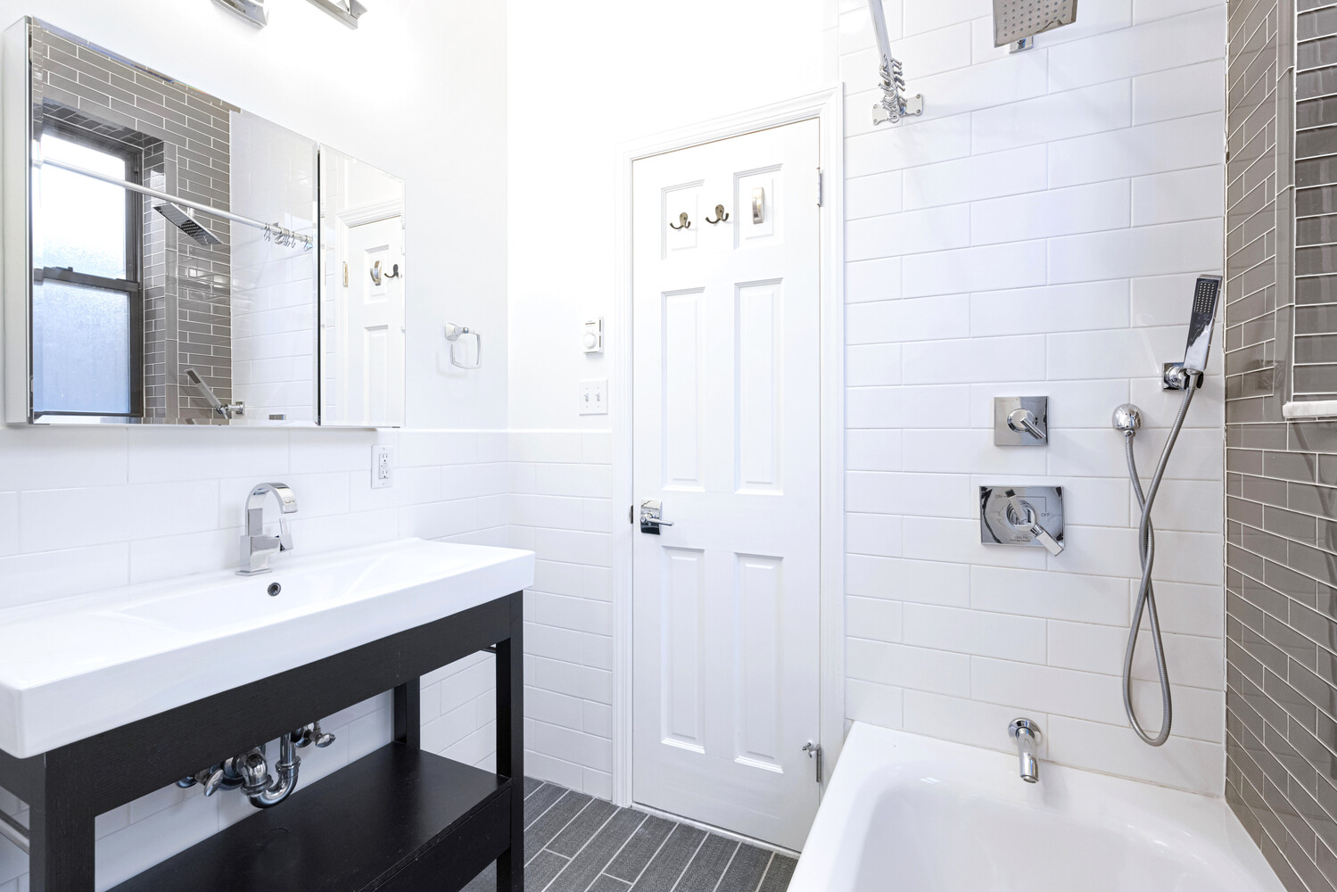 28 PERRY Street 5E