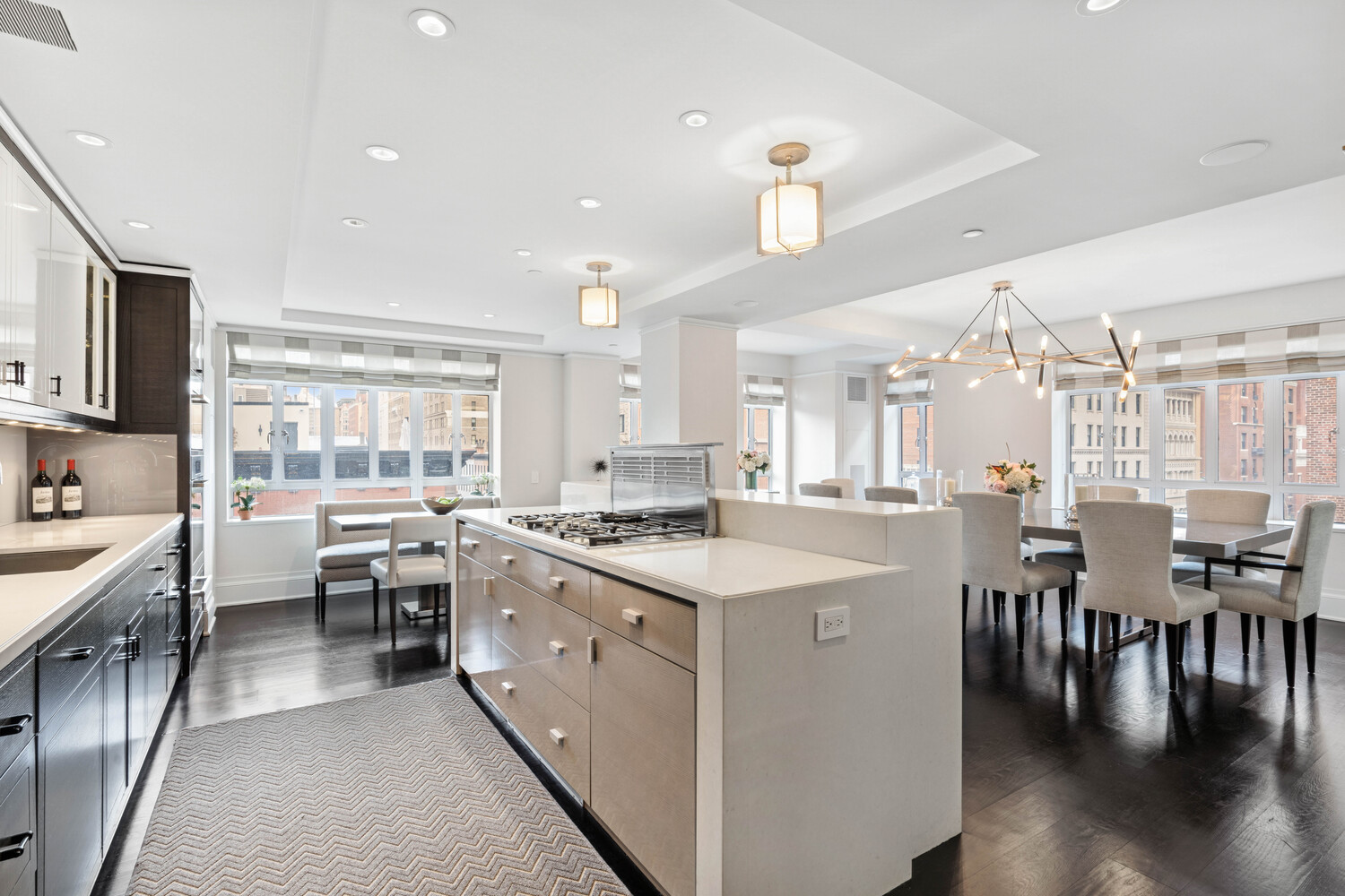 21 E 61ST Street 6E