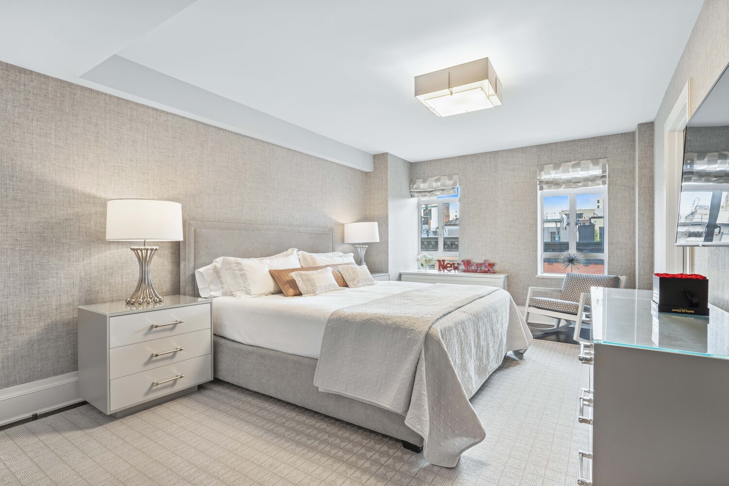 21 E 61ST Street 6E