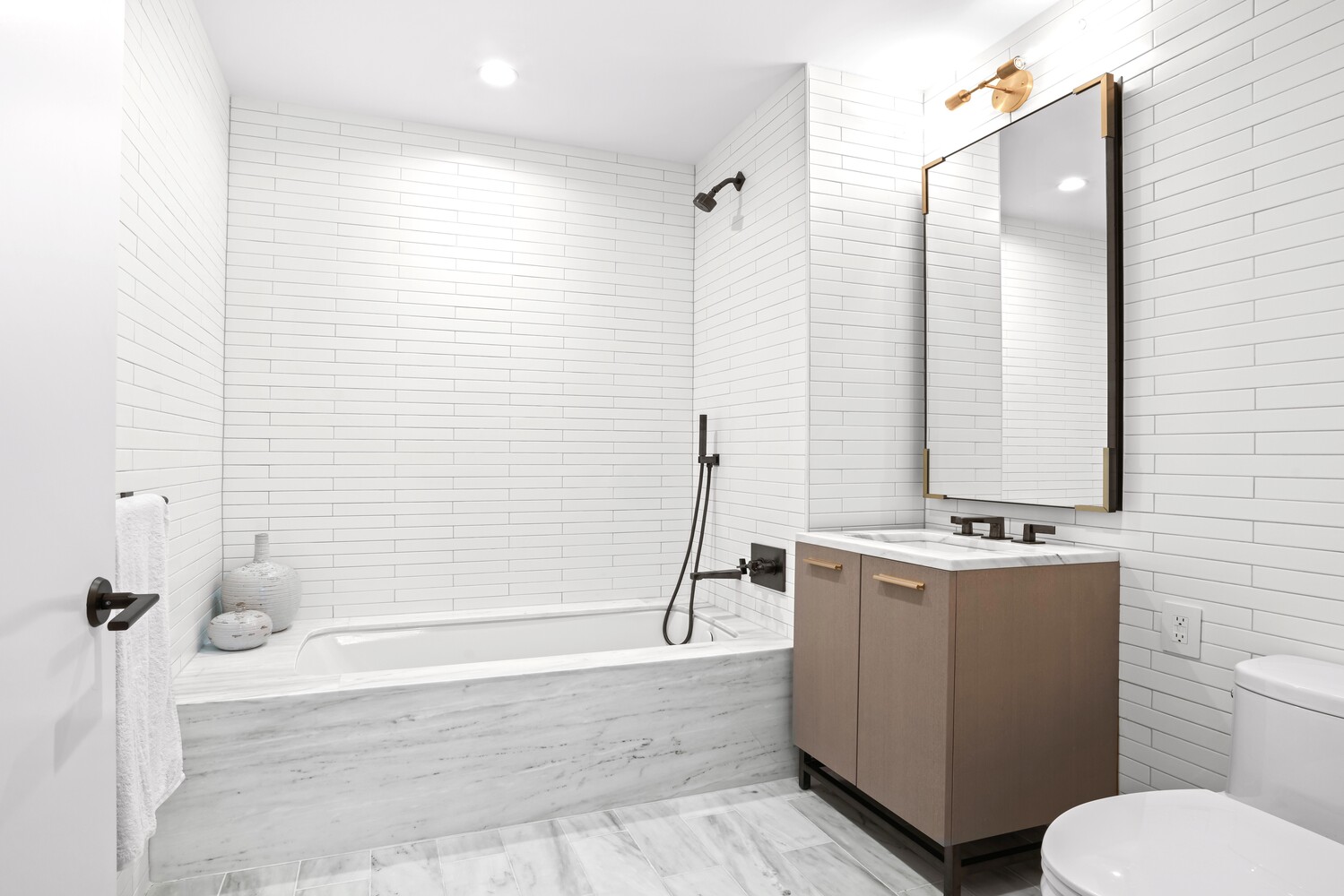 91 LEONARD Street 8B