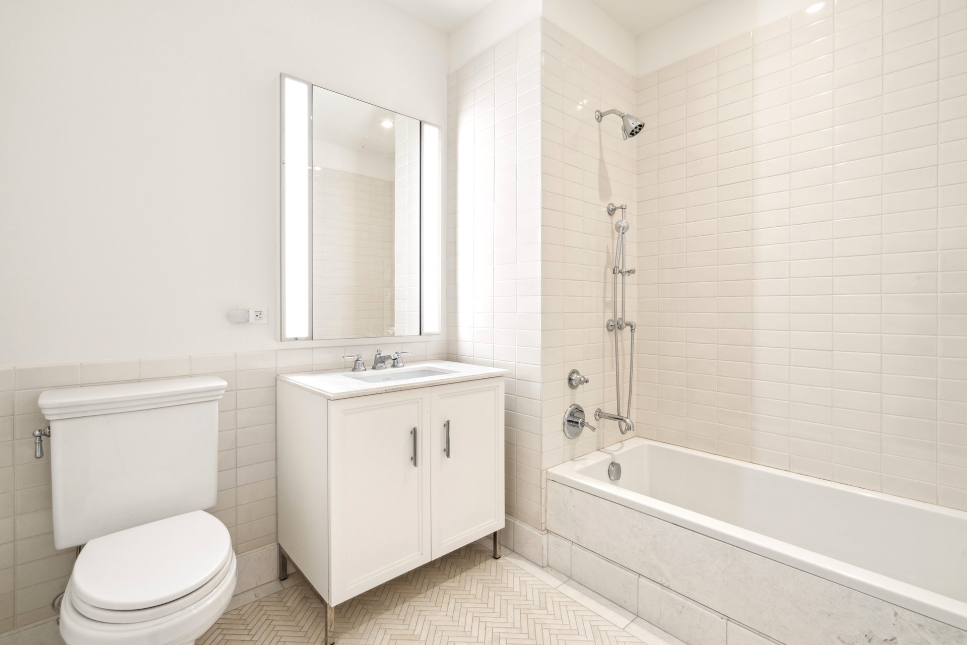 100 BARCLAY Street 12G