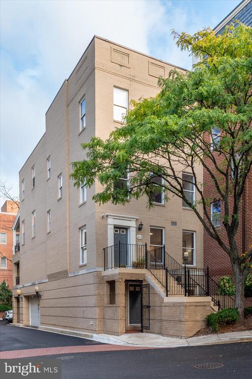 1913 KALORAMA PLACE NW 13