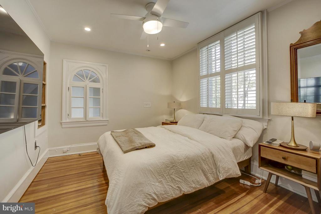 2633 15TH STREET NW 8