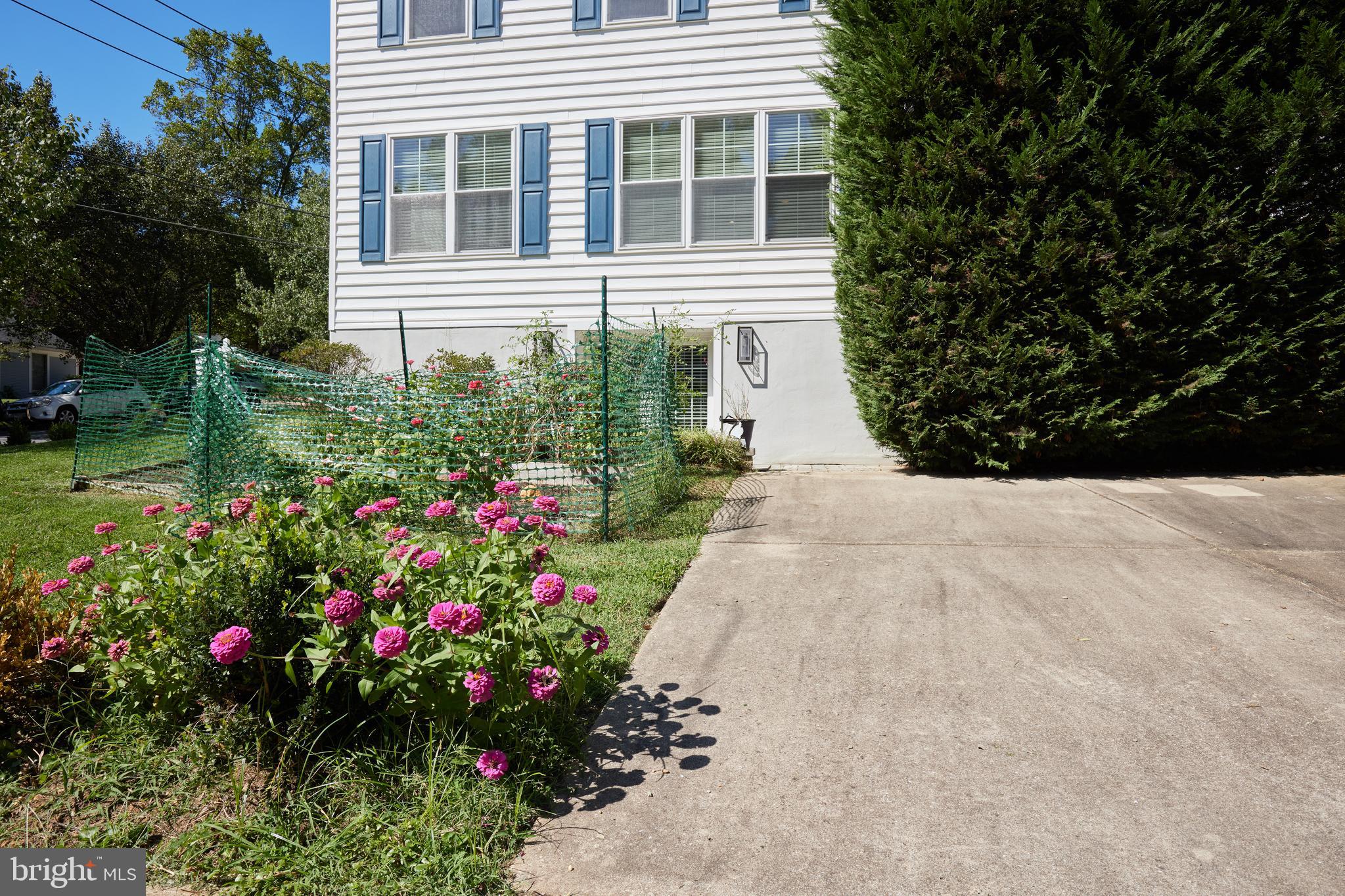 10311 MEREDITH AVENUE