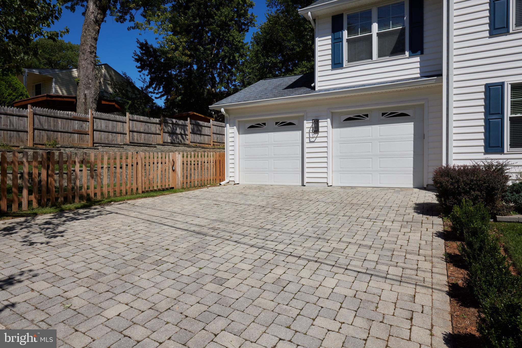 10311 MEREDITH AVENUE