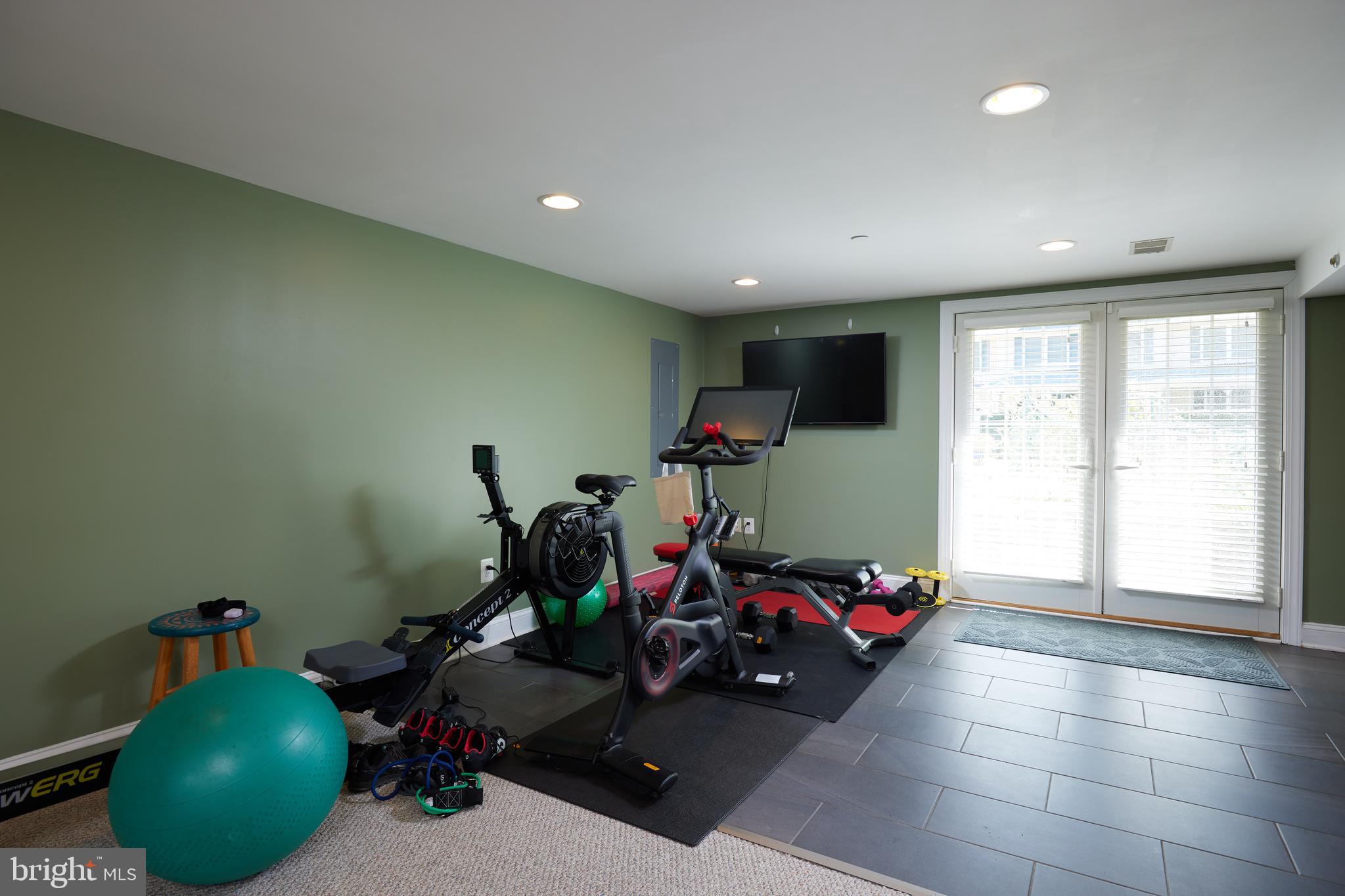 10311 MEREDITH AVENUE