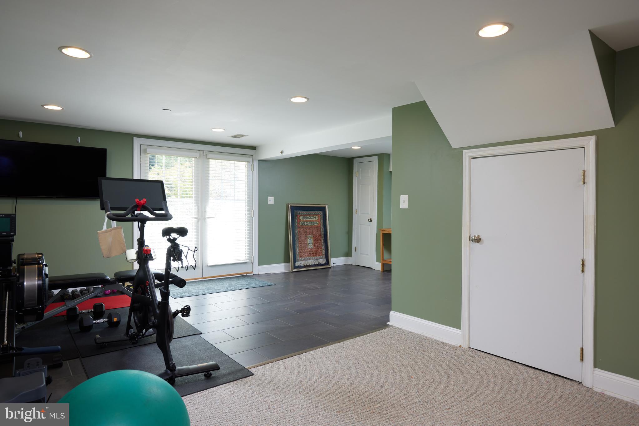 10311 MEREDITH AVENUE