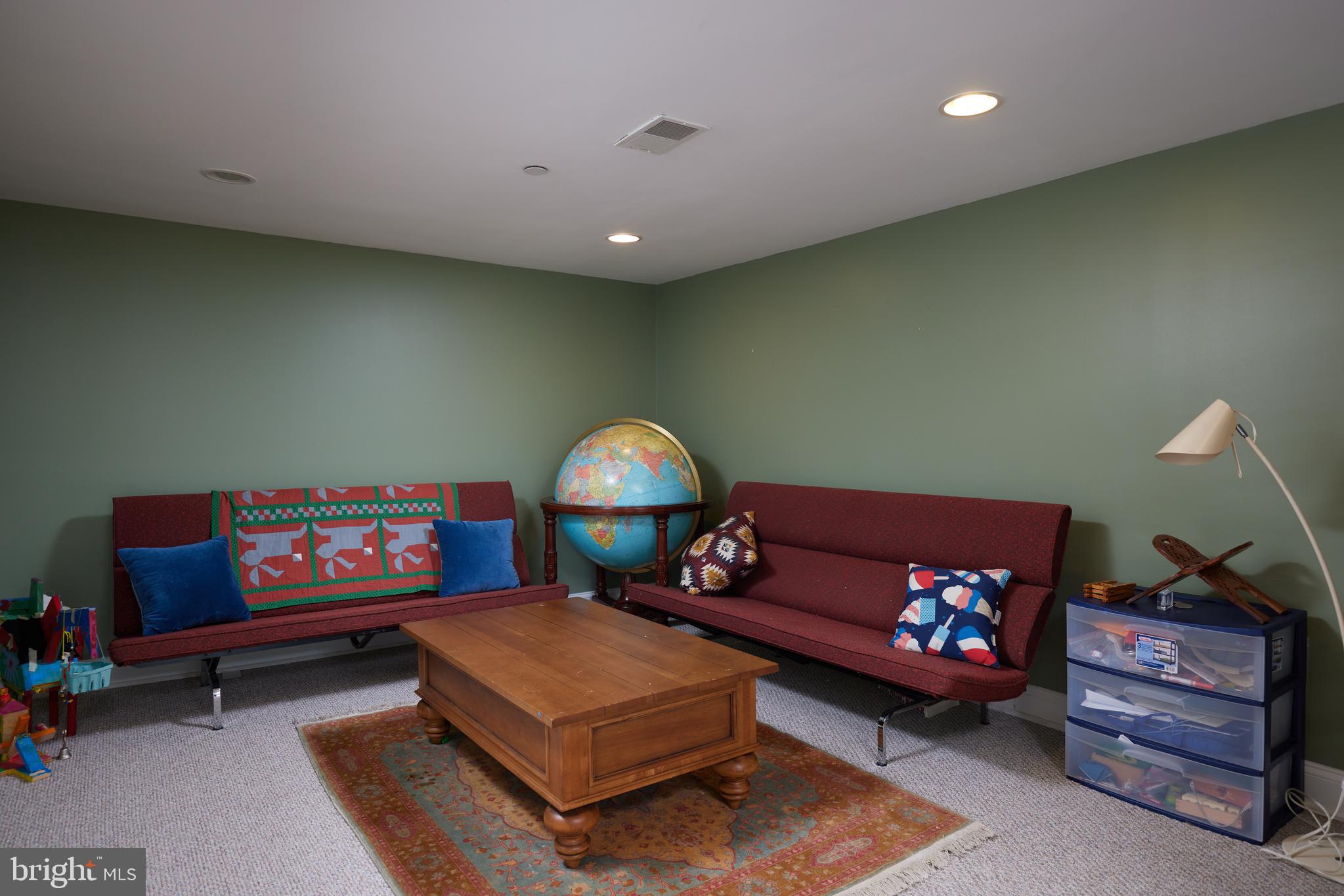 10311 MEREDITH AVENUE