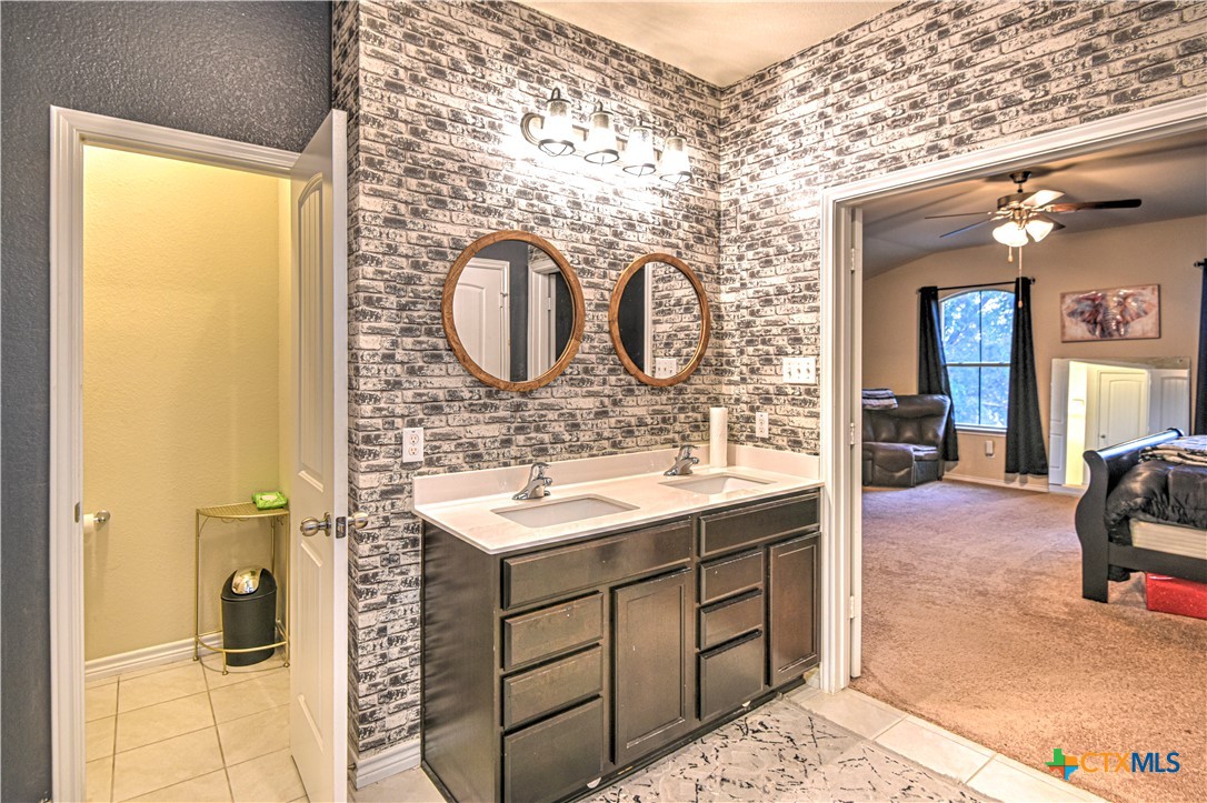 3319 Vineyard Trail