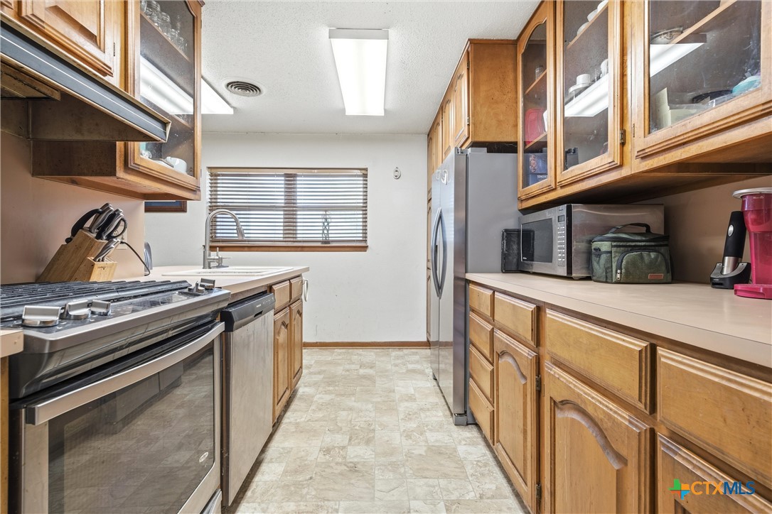 12218 W Adams Avenue