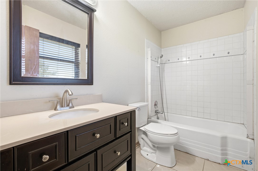 12218 W Adams Avenue