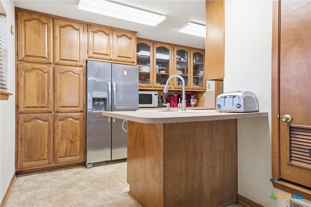 12218 W Adams Avenue