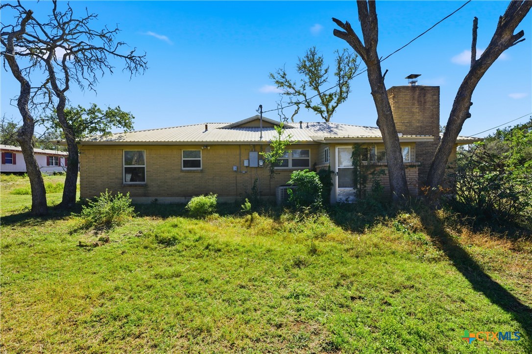 12218 W Adams Avenue