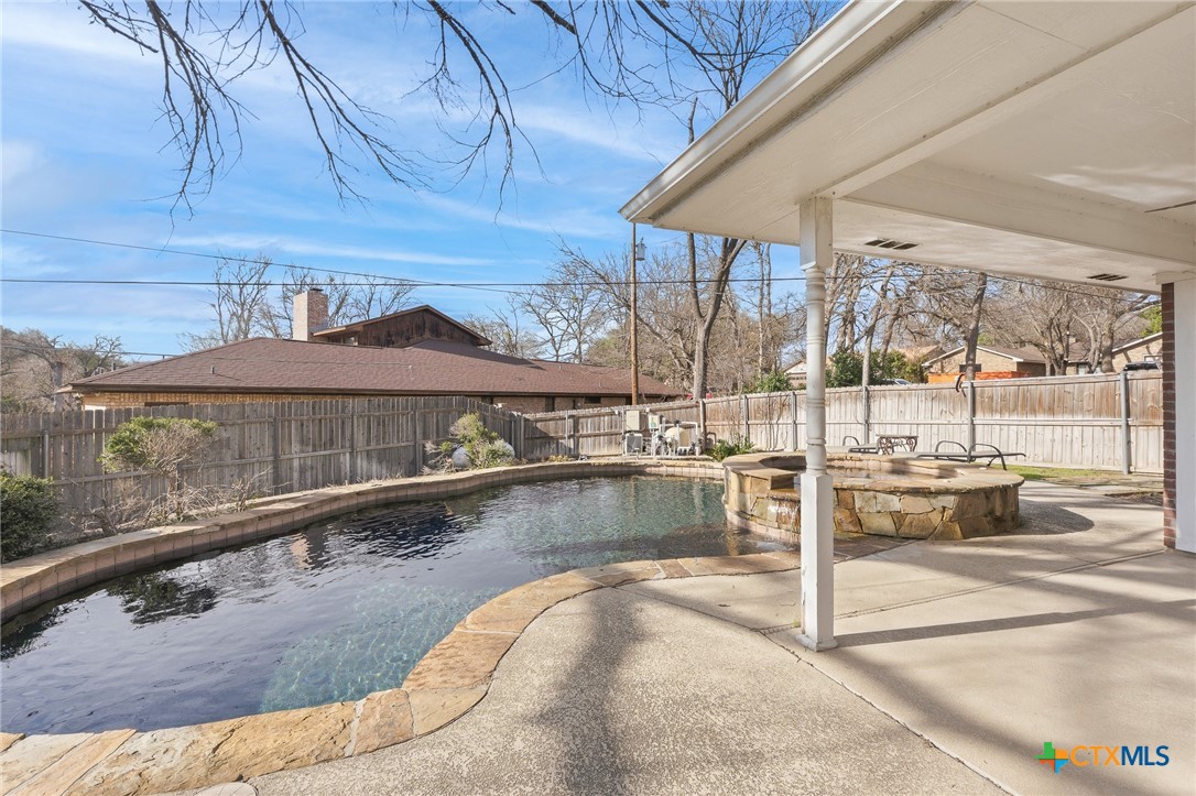 4501 Arrowhead Drive