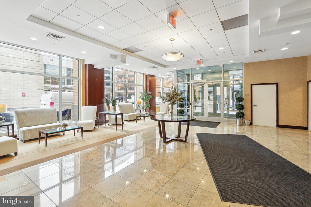 1020 N HIGHLAND STREET Unit: 403