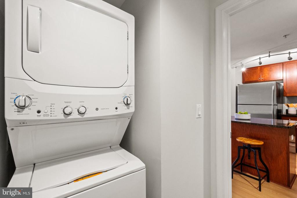 1020 N HIGHLAND STREET Unit: 403