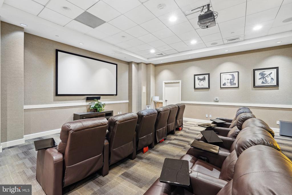 1020 N HIGHLAND STREET Unit: 403