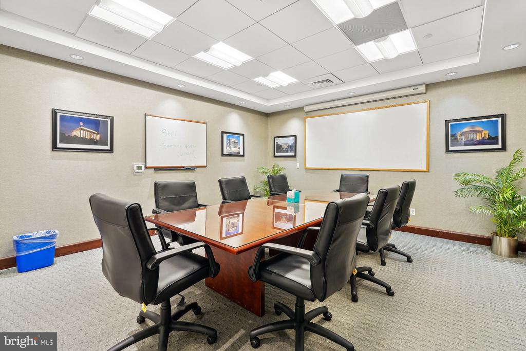 1020 N HIGHLAND STREET Unit: 403