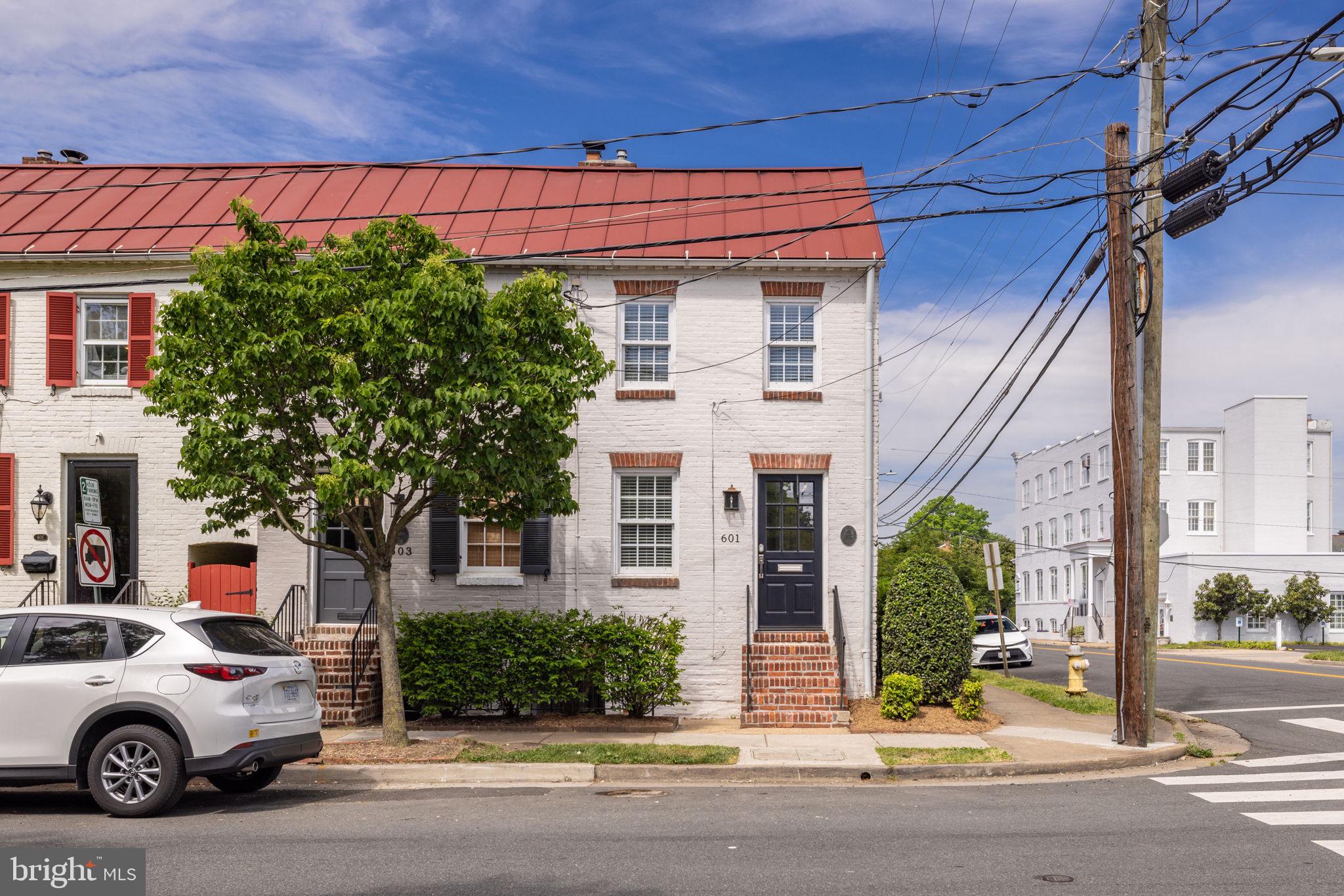 601 S Saint Asaph St S