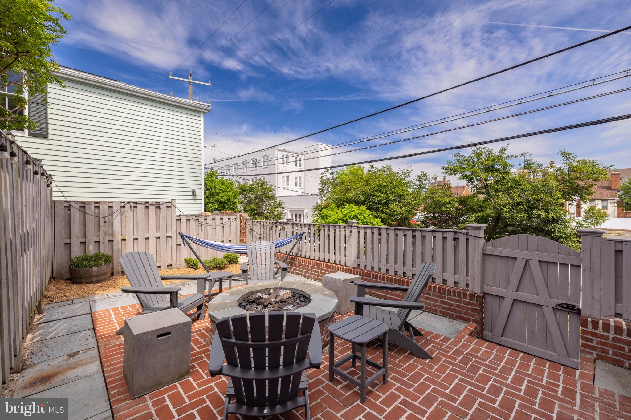601 S Saint Asaph St S