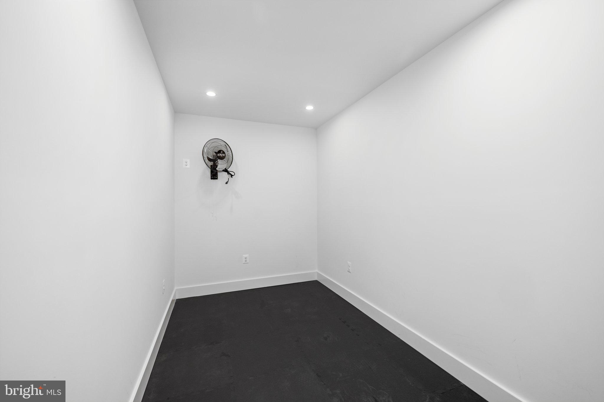 209 E Del Ray Ave