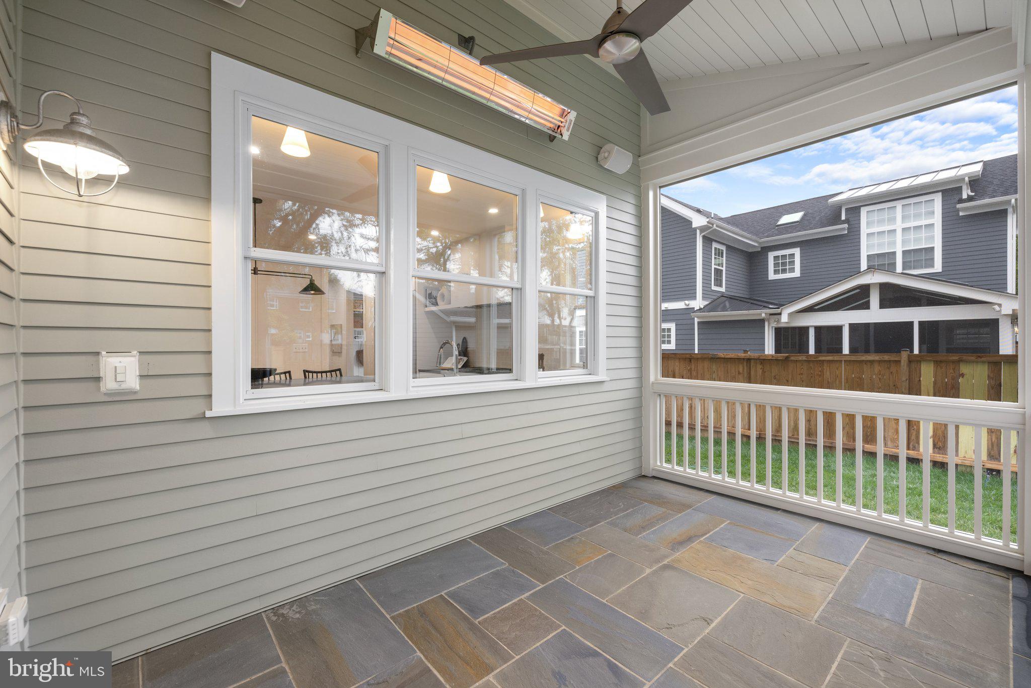 209 E Del Ray Ave