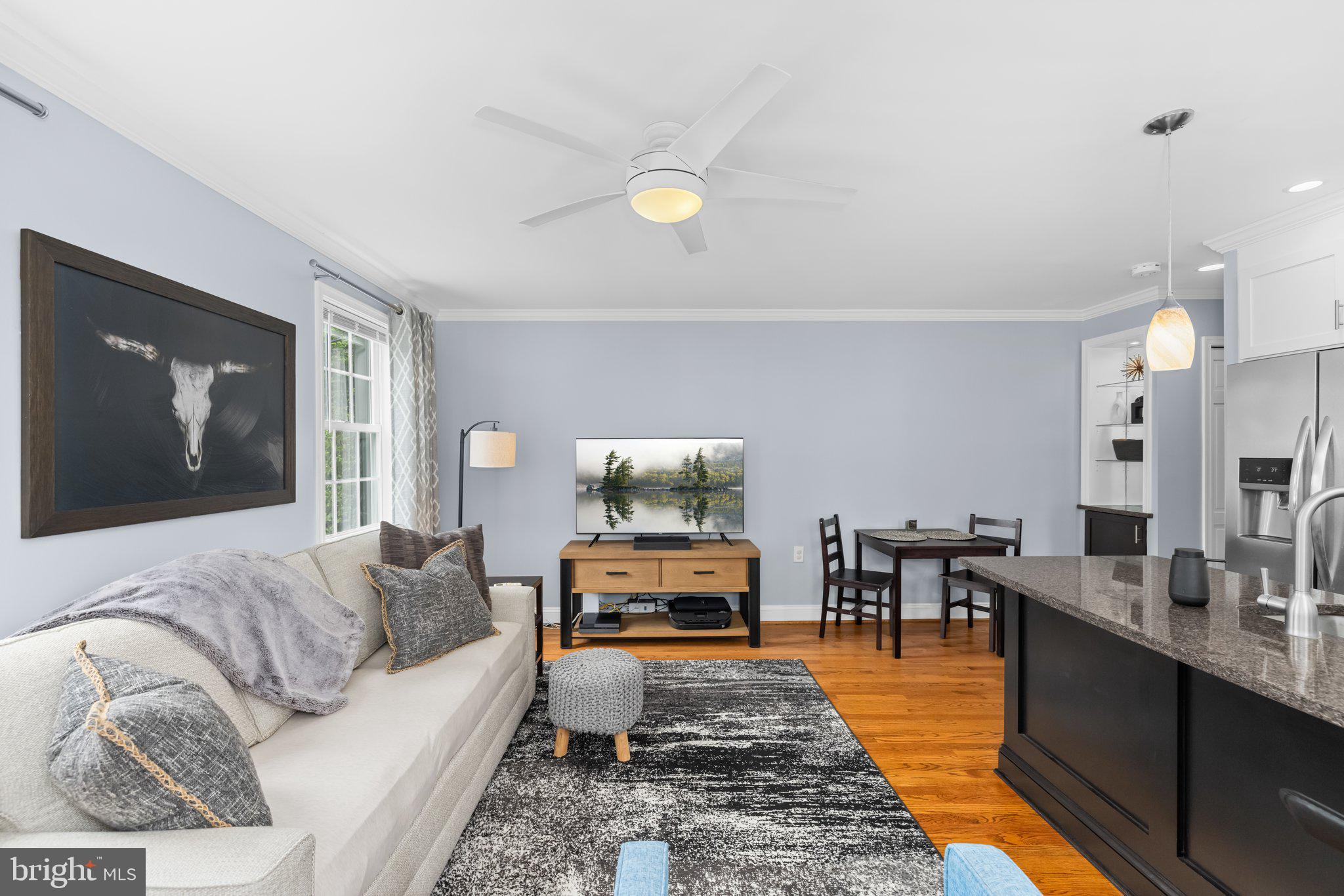 100 1/2 E Reed Ave