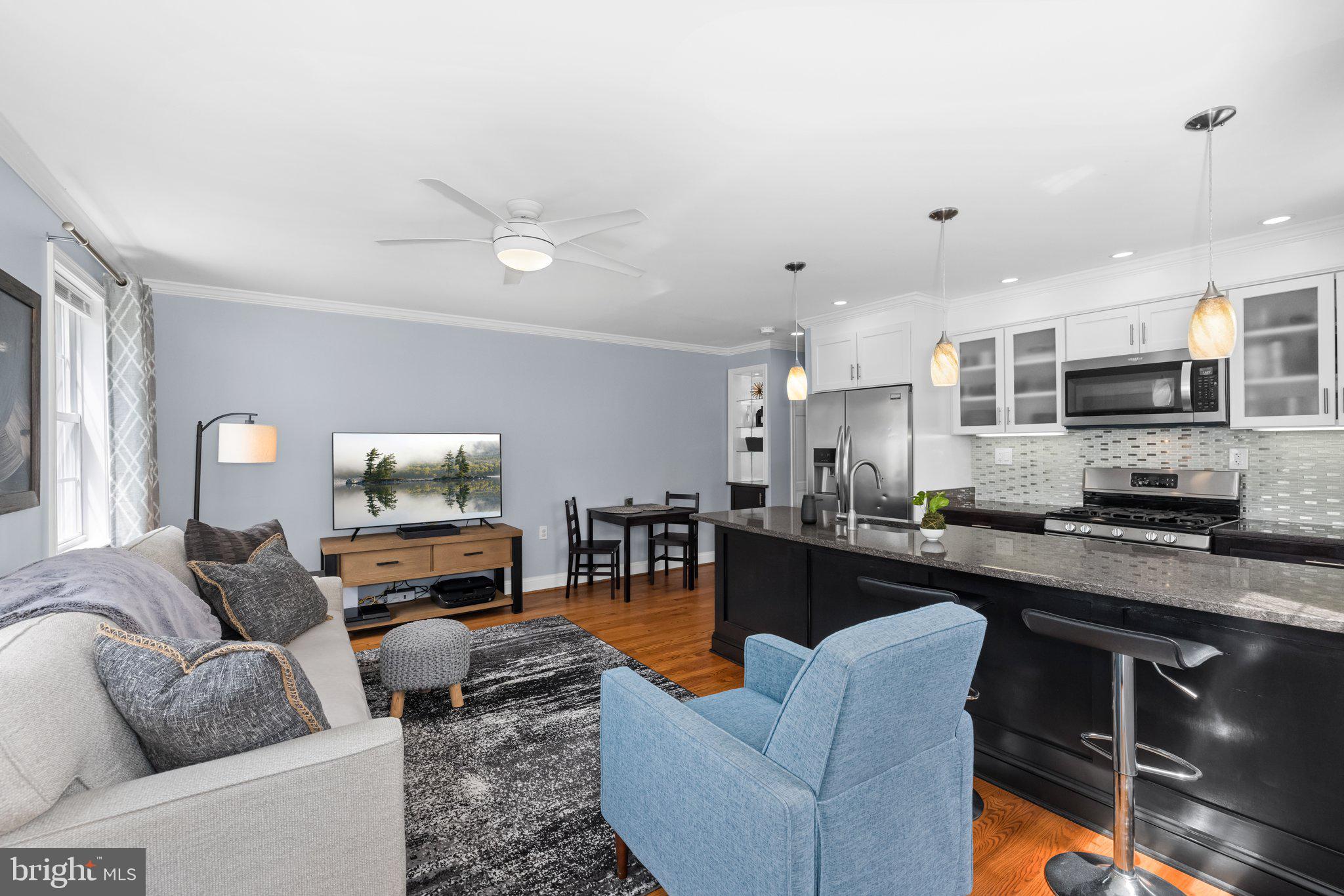100 1/2 E Reed Ave