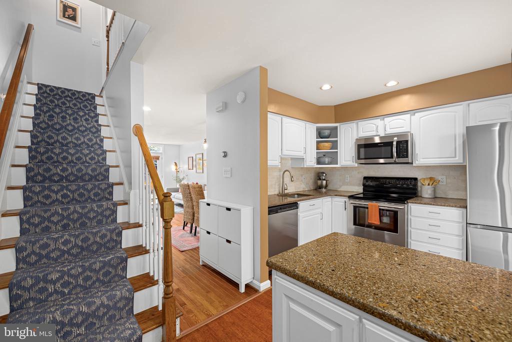 535 Colecroft Ct