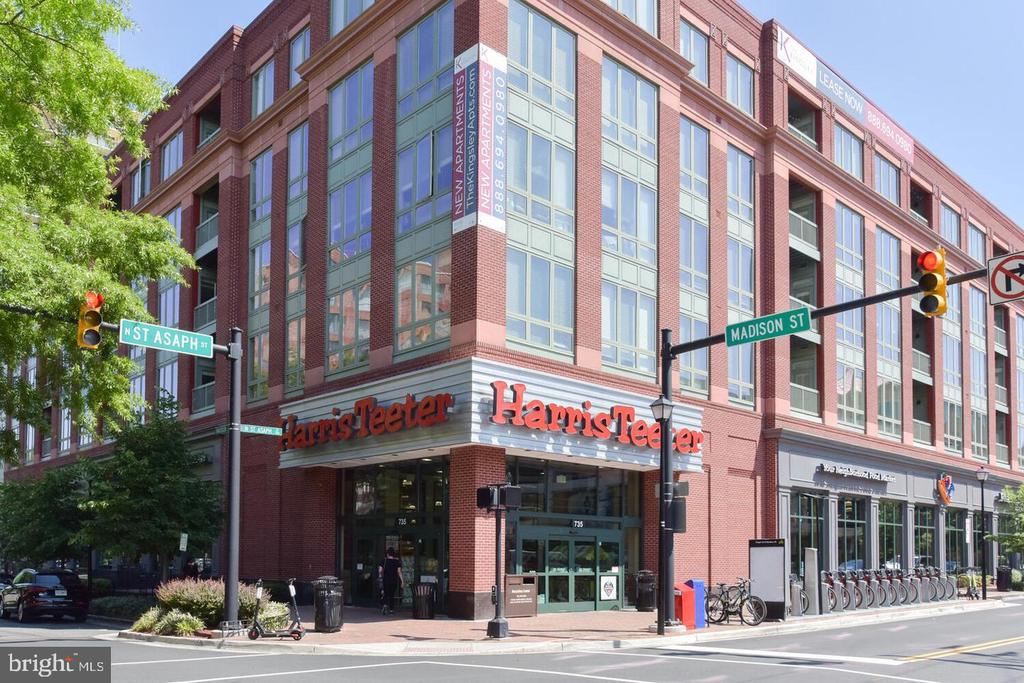925 N FAIRFAX ST #1104