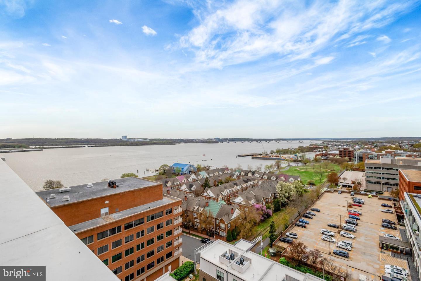 925 N FAIRFAX ST #1104