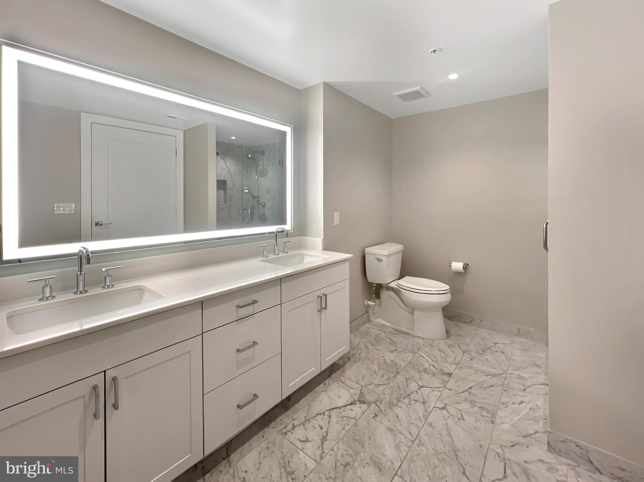 925 N FAIRFAX ST #1104