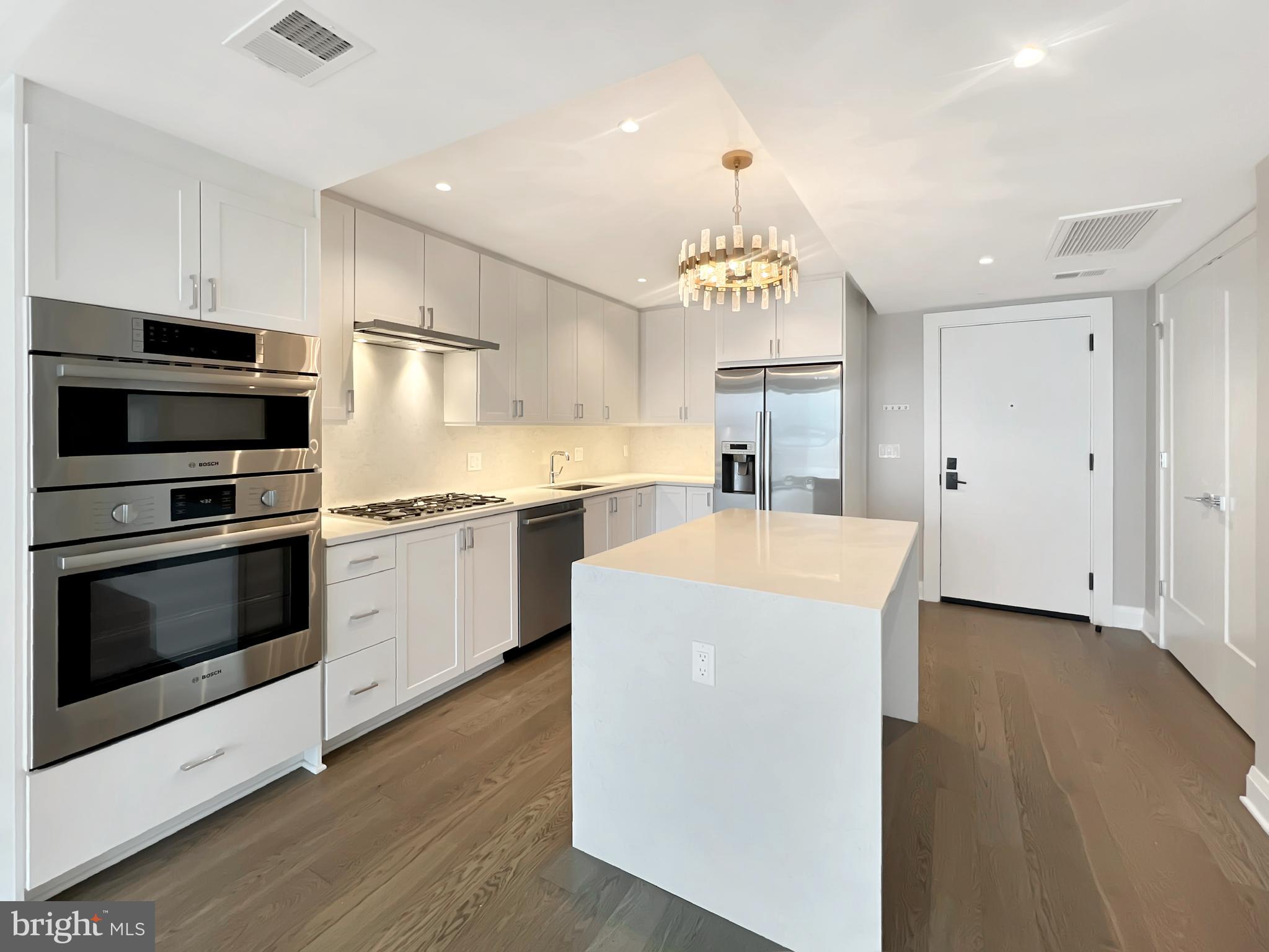 925 N FAIRFAX ST #1104