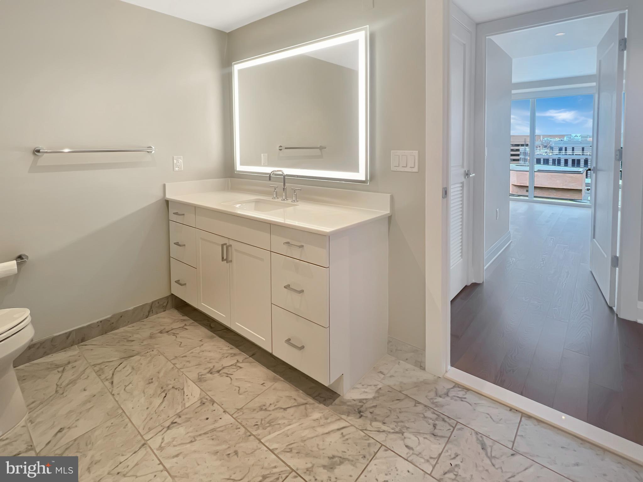 925 N FAIRFAX ST #1104