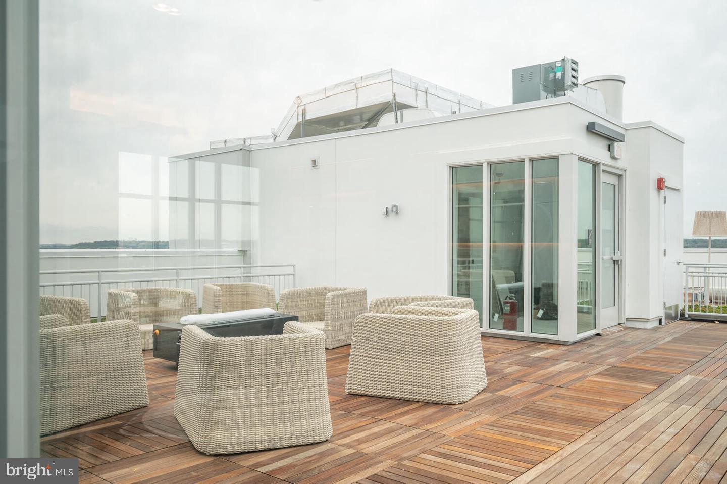 925 N FAIRFAX ST #1104