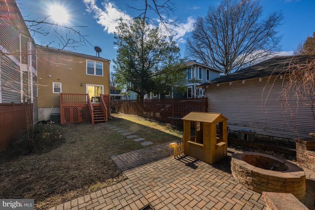 322 HUME AVENUE