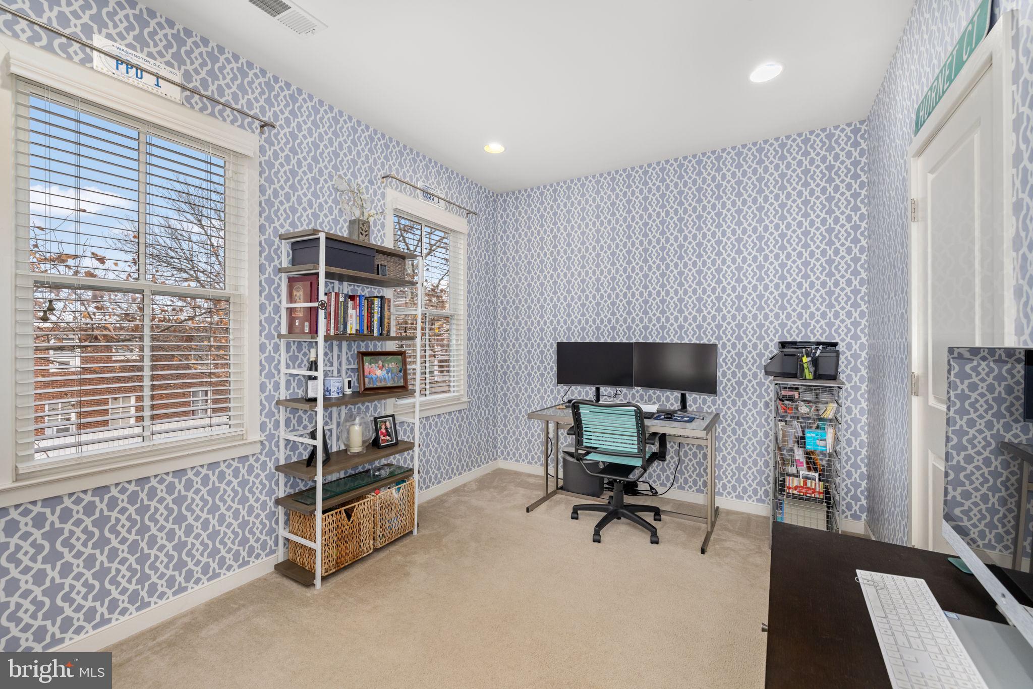 808 MONTGOMERY STREET