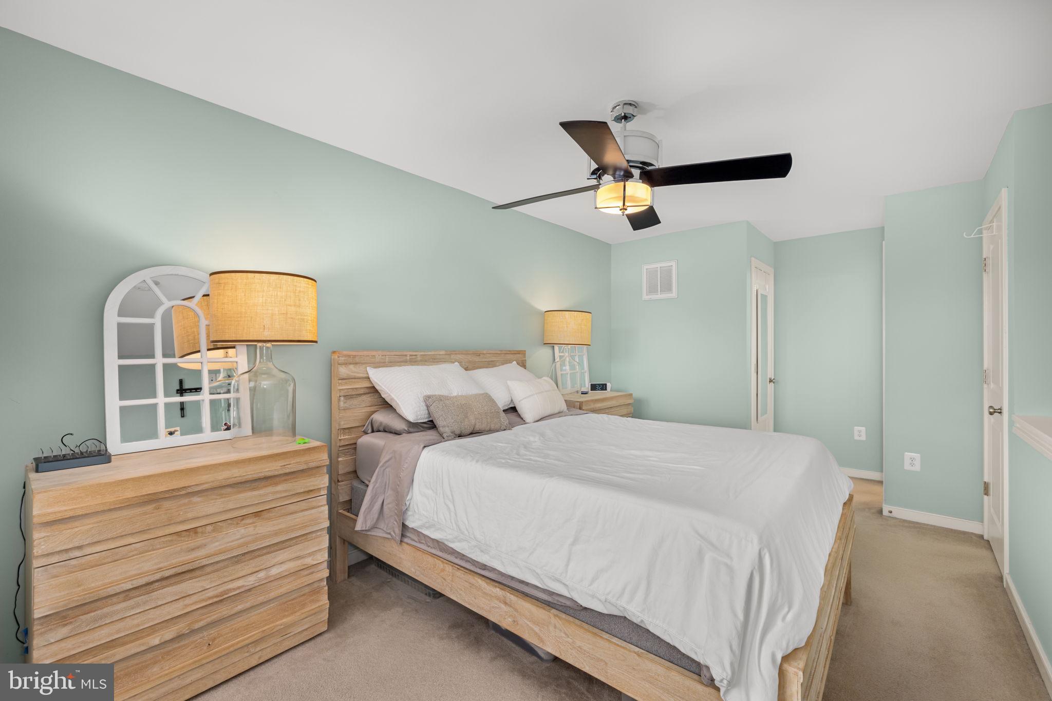 808 MONTGOMERY STREET