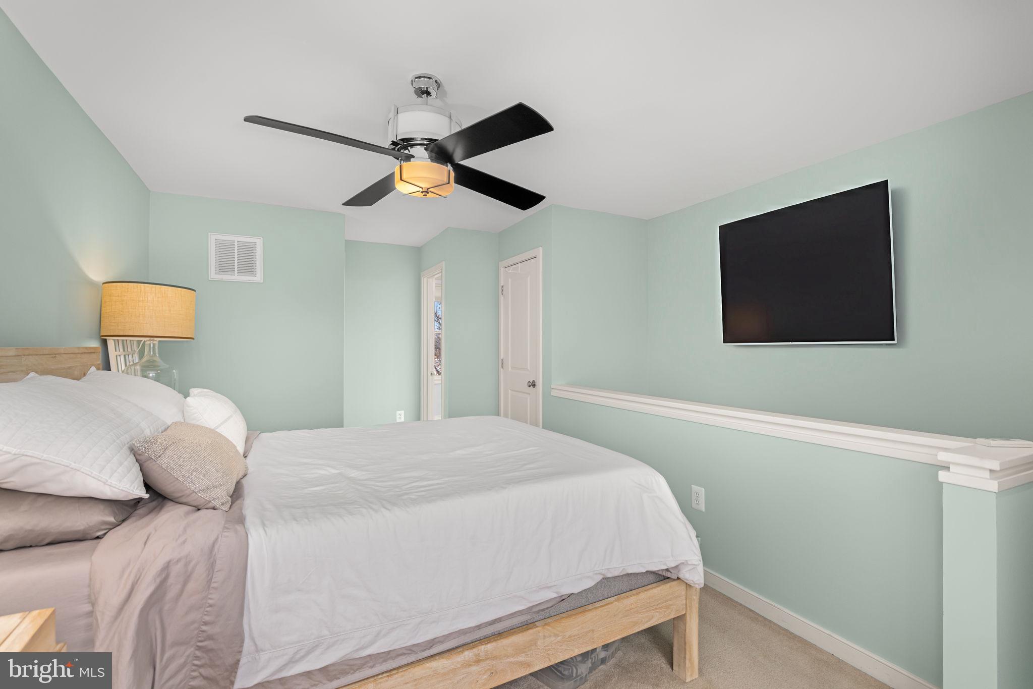 808 MONTGOMERY STREET