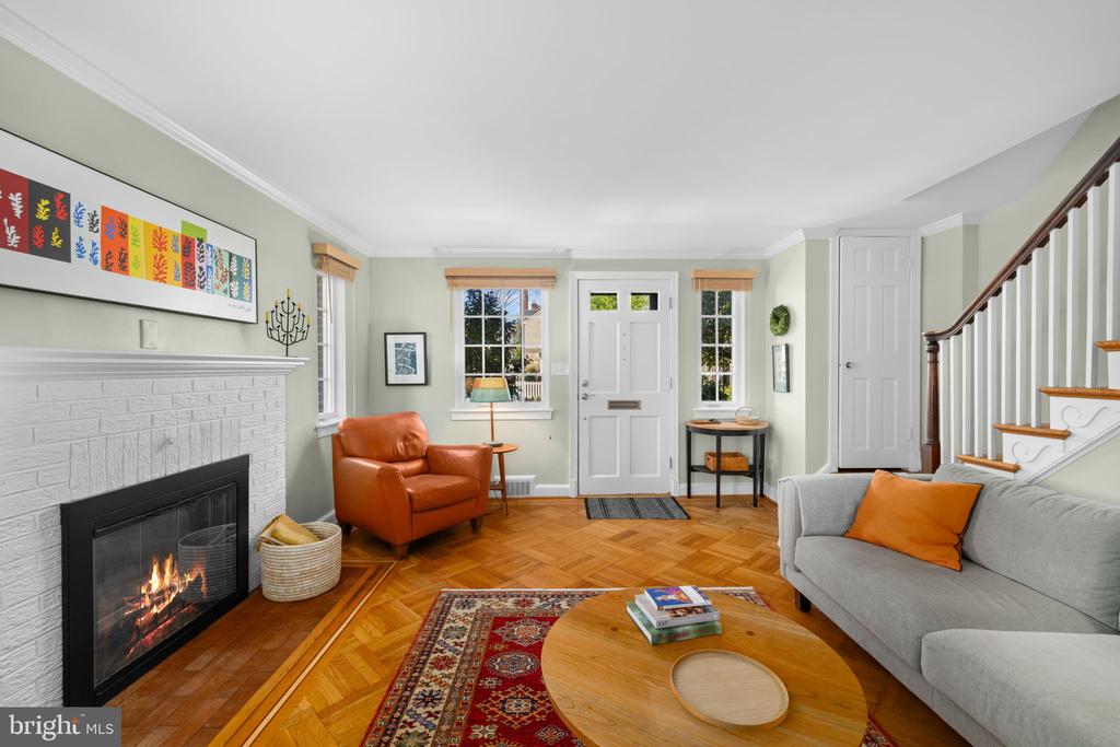 700 CHETWORTH PLACE