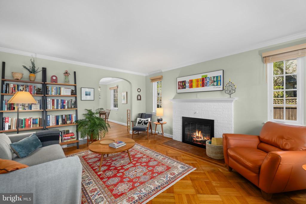 700 CHETWORTH PLACE